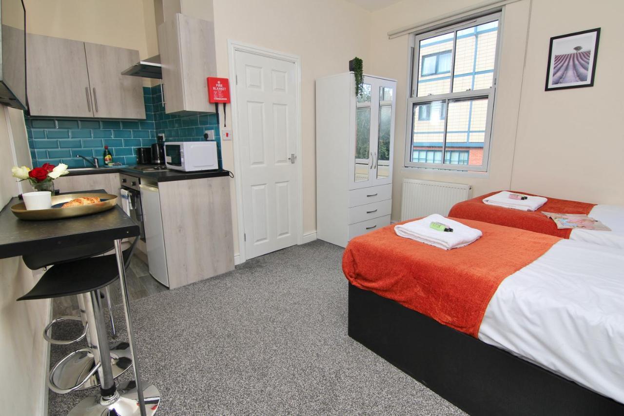 Lovely Twin Bed Studio Near Coventry Shopping Centre Luaran gambar