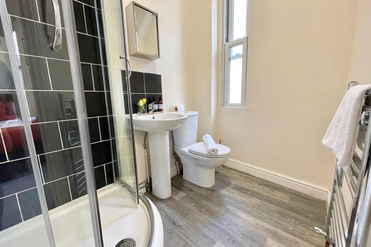Lovely Twin Bed Studio Near Coventry Shopping Centre Luaran gambar